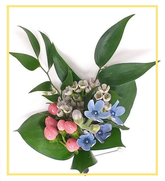 Wild Vogue Groomsmen Boutonniere